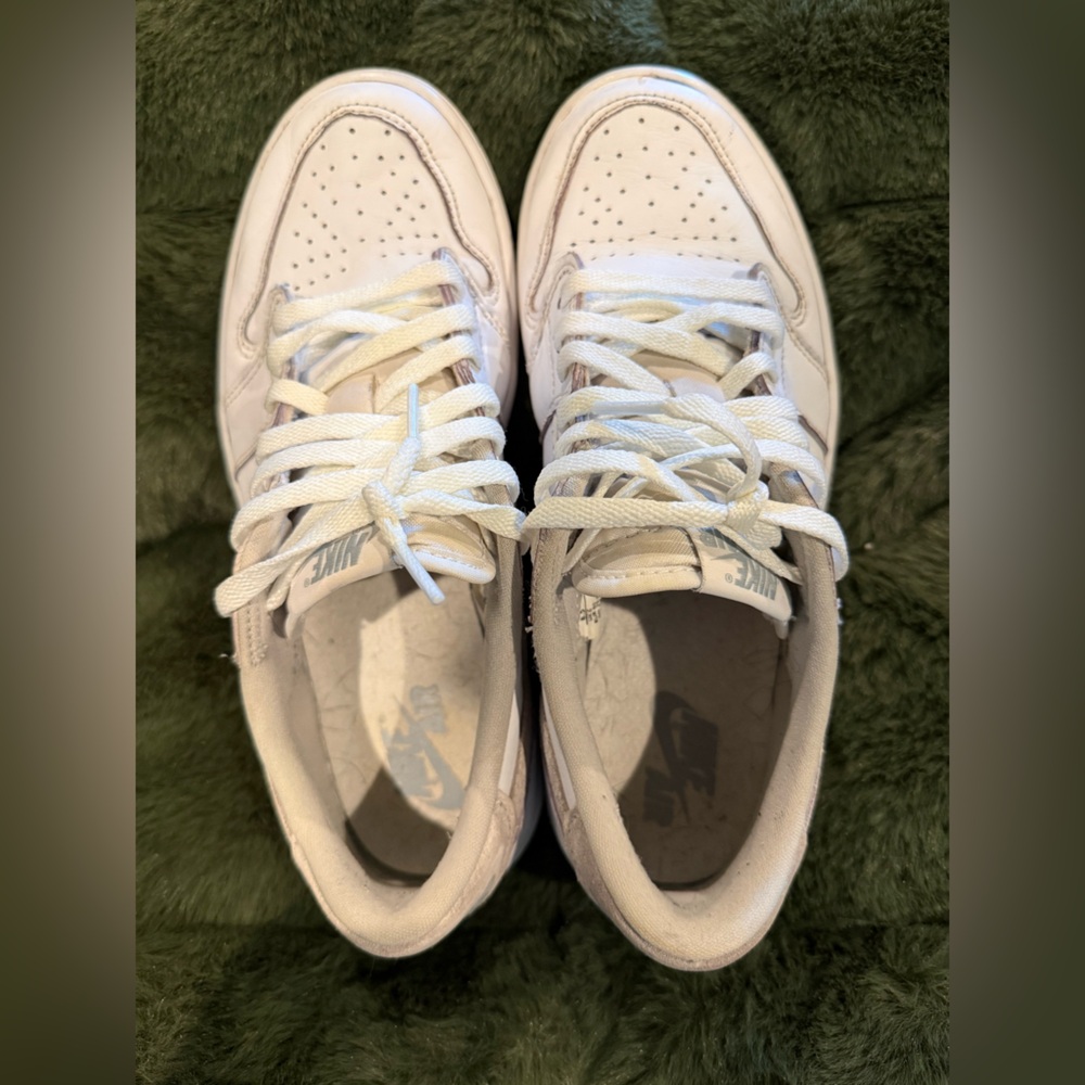 Nike Jordan Low in Neutral Grey - Picture 5 of 9